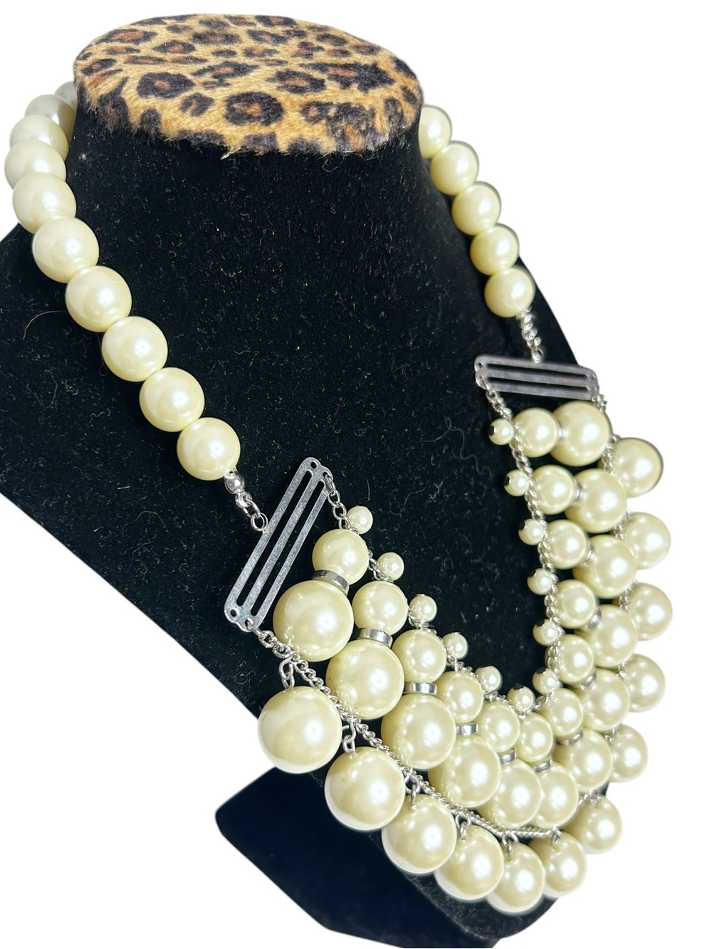 Vintage Pearl Bib Necklace Gilded Age Revival Adjustable Cosplay Statement - Picture 3 of 8